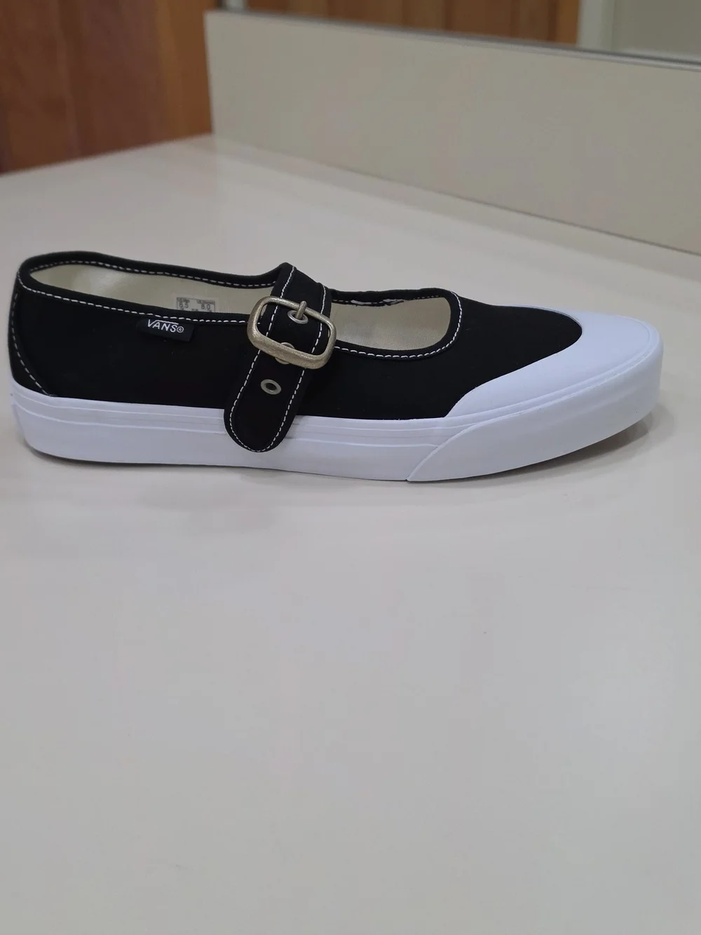 Vans Mary Jane Canvas shoes in the classic Black / True White colorway, 8, NWOB